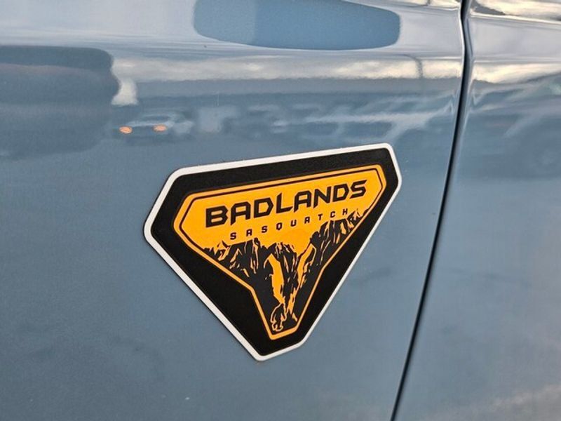 Used 2023 Ford Bronco Badlands AWD/4WD image 19