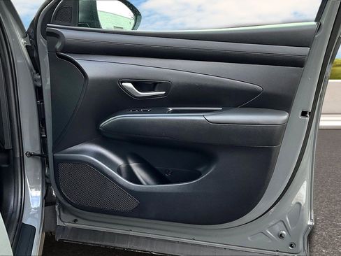 Used 2025 Hyundai Tucson SE image 20