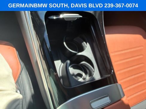 Used 2024 Mercedes-Benz GLC 300 4MATIC image 18