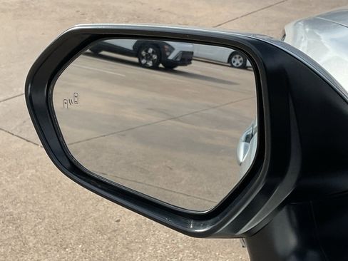 Used 2025 Toyota Camry LE image 11