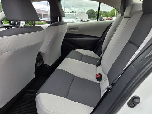 Used 2024 Toyota Corolla LE w/ LE Convenience Package FWD image 6