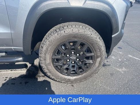 Used 2023 Chevrolet Colorado Trail Boss w/ Technology Package image 15
