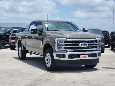 New 2026 Ford F250 King Ranch w/ Chrome Package AWD/4WD image 2