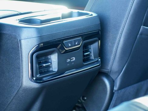 Used 2025 GMC Sierra 2500 AT4 w/ AT4 Premium Plus Package AWD/4WD image 22