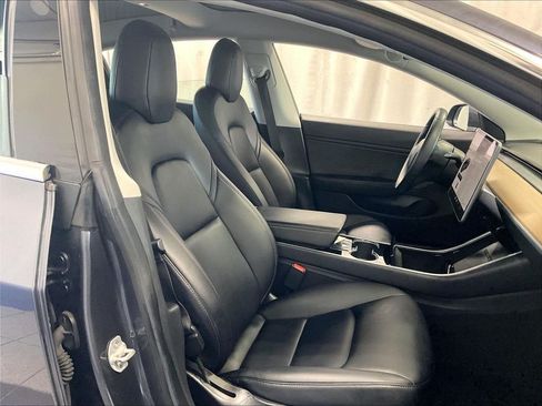 Used 2018 Tesla Model 3 Long Range AWD/4WD image 11