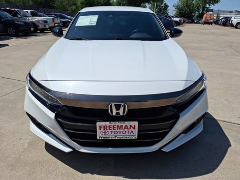 Used 2022 Honda Accord Sport image 9