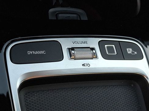 Used 2026 Mercedes-Benz GLB 250 4MATIC image 20