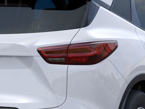 New 2025 Chevrolet Blazer LT image 31
