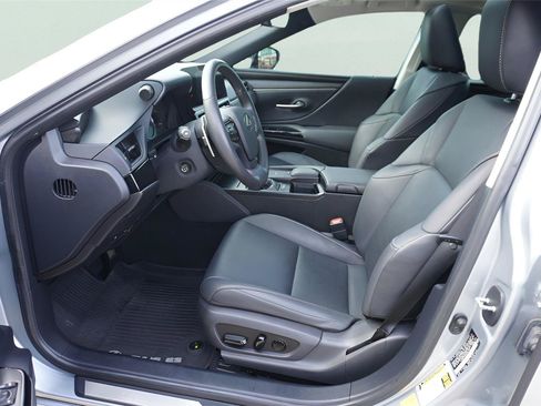 Used 2022 Lexus ES 350 w/ Premium Package FWD image 7