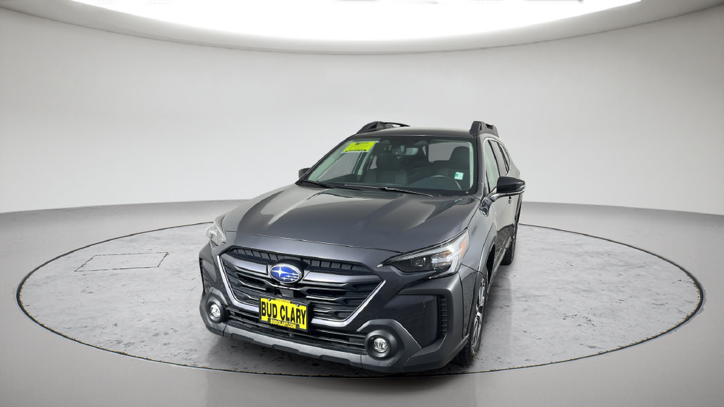 Used 2024 Subaru Outback Premium AWD/4WD image 3