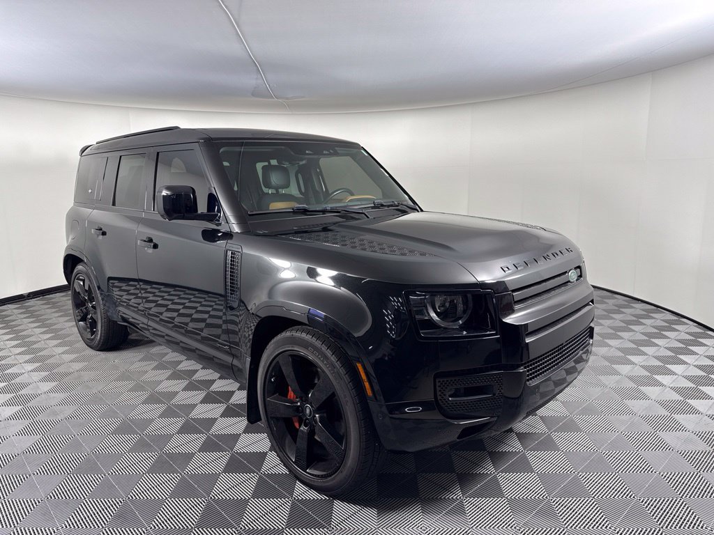 Used 2023 Land Rover Defender 110 X AWD/4WD image 7