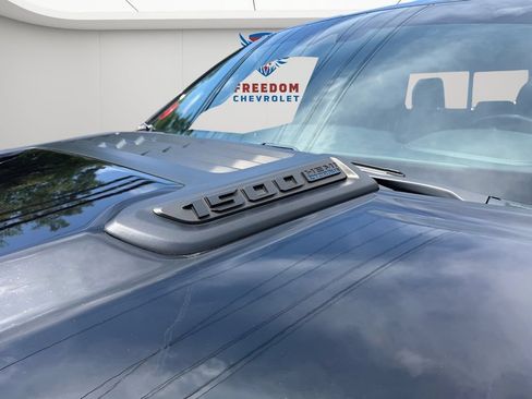 Used 2023 RAM 1500 Laramie AWD/4WD image 11