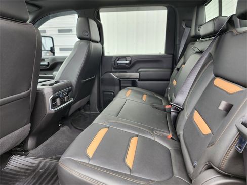 Used 2021 GMC Sierra 2500 AT4 w/ AT4 Premium Plus Package image 14