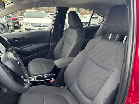 Used 2022 Toyota Corolla LE image 14