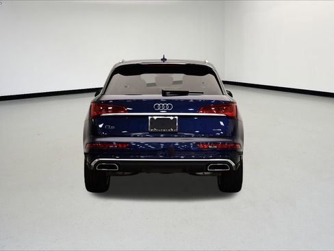 Certified 2025 Audi Q5 2.0T Premium Plus w/ Premium Plus Package image 4