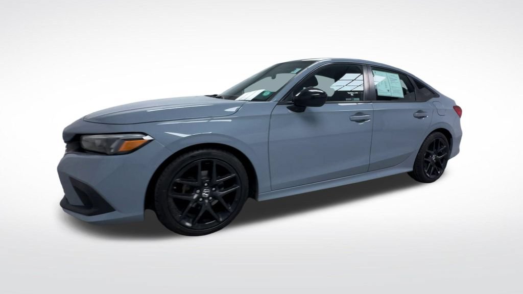 Used 2023 Honda Civic Sport image 4