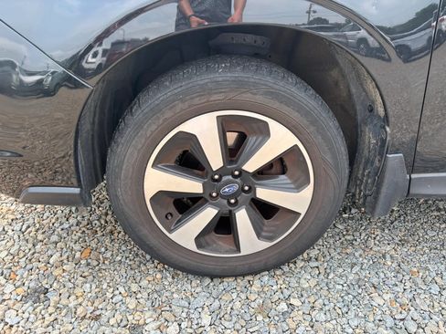 Used 2018 Subaru Forester 2.5i Premium AWD/4WD image 9