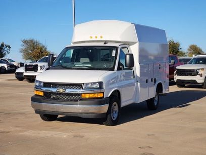 New 2025 Chevrolet Express 3500 w/ Power Convenience Package