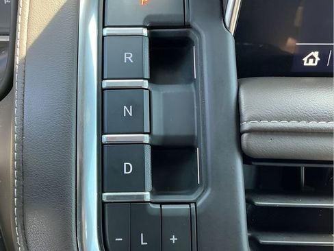 Used 2021 Chevrolet Tahoe LT RWD image 40