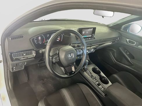 Used 2024 Honda Civic Sport image 9