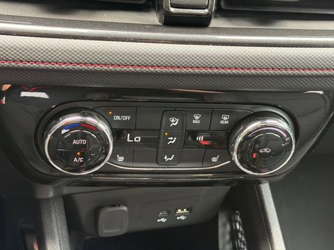 Used 2024 Chevrolet TrailBlazer RS w/ Convenience Package AWD/4WD image 20