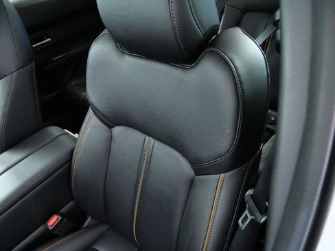 Used 2025 MAZDA CX-50 AWD 2.5 Hybrid w/ Premium Pkg image 18