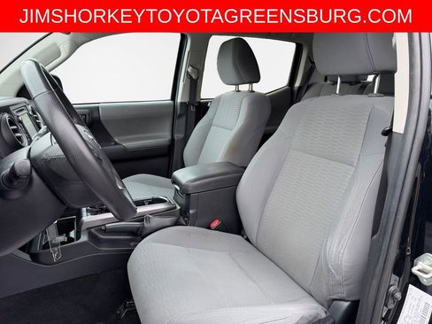 Used 2019 Toyota Tacoma SR5 image 12