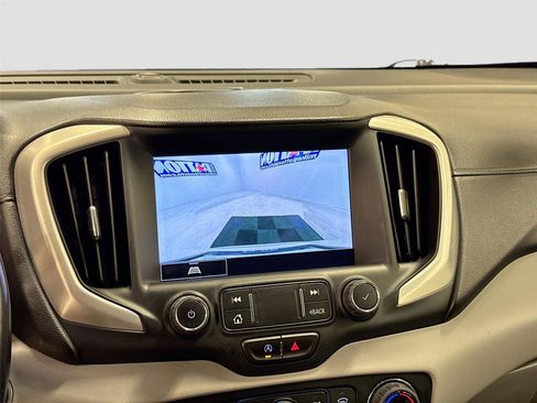 Used 2022 GMC Terrain SLT w/ Infotainment Package II FWD image 13