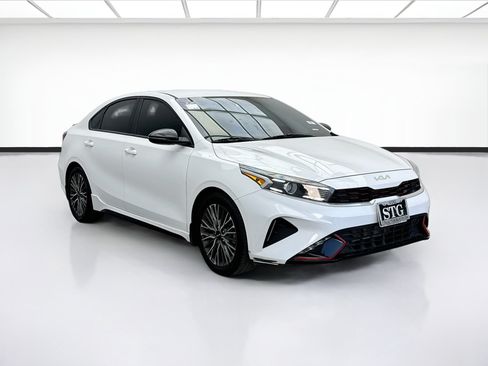 Used 2022 Kia Forte GT-Line FWD image 3