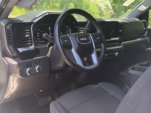 Used 2024 GMC Sierra 1500 SLE RWD image 29