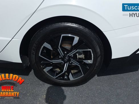 Used 2025 Hyundai Sonata SEL FWD image 11