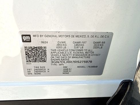 Used 2024 Chevrolet Equinox EV LT AWD/4WD image 28