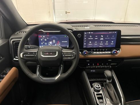 New 2026 GMC Canyon AT4 w/ Technology Plus Package AWD/4WD image 12