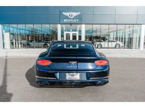 Used 2022 Bentley Continental GT V8 image 20