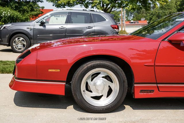 Used 1988 Chevrolet Camaro LT RWD image 4