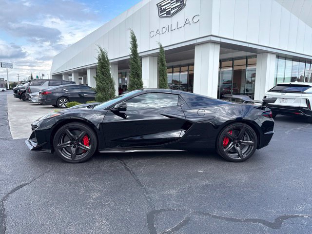Used 2023 Chevrolet Corvette Z06 w/ Z07 Performance Package RWD image 1
