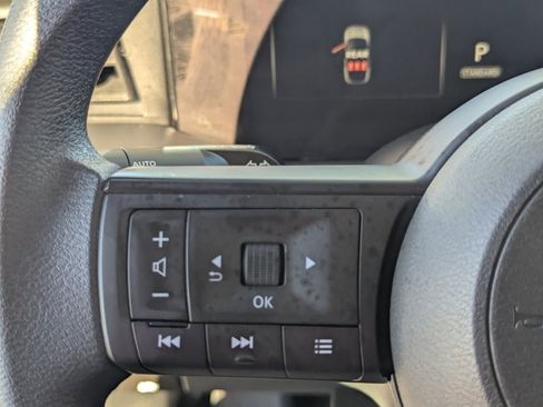 Certified 2025 Nissan Kicks S image 25