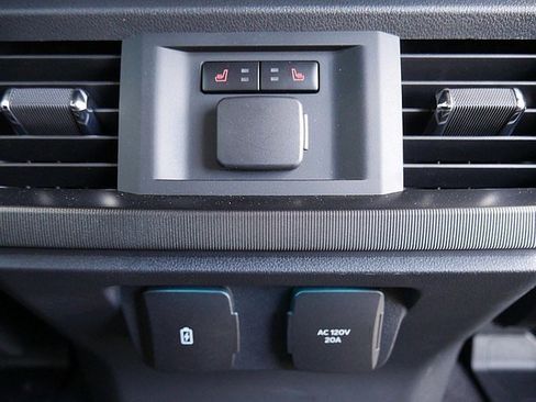 Used 2023 Ford F150 Platinum w/ Equipment Group 701A High image 59