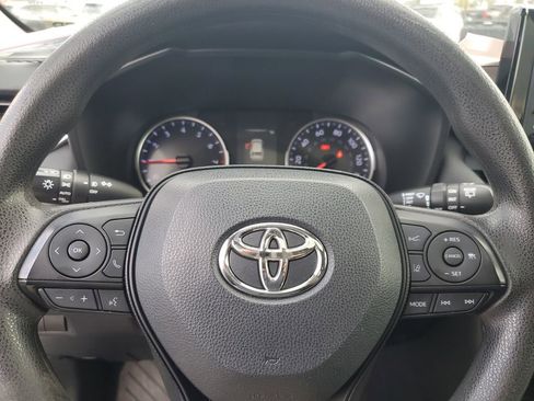 Used 2019 Toyota RAV4 XLE image 20