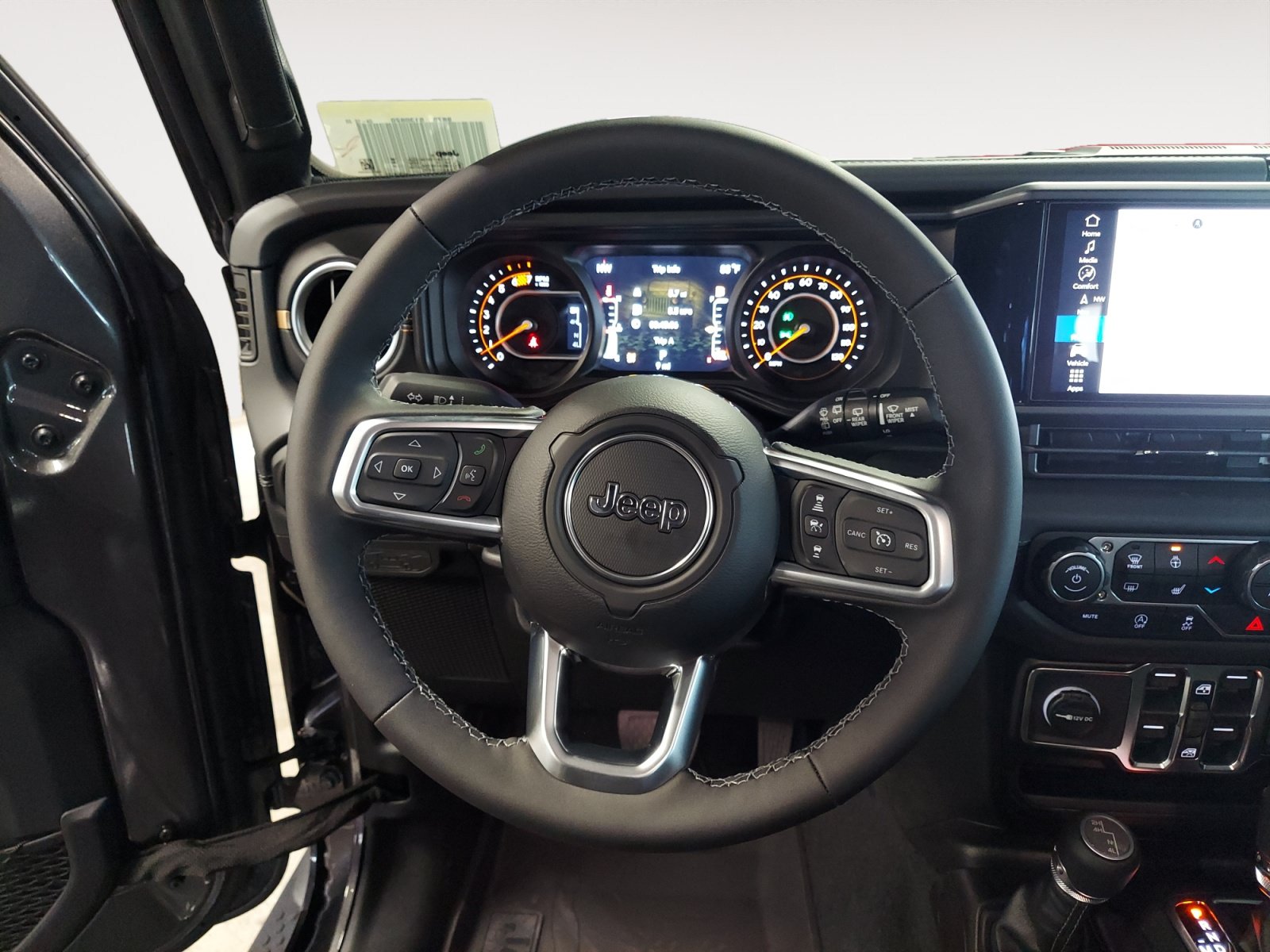 New 2026 Jeep Wrangler Unlimited Sahara AWD/4WD image 13