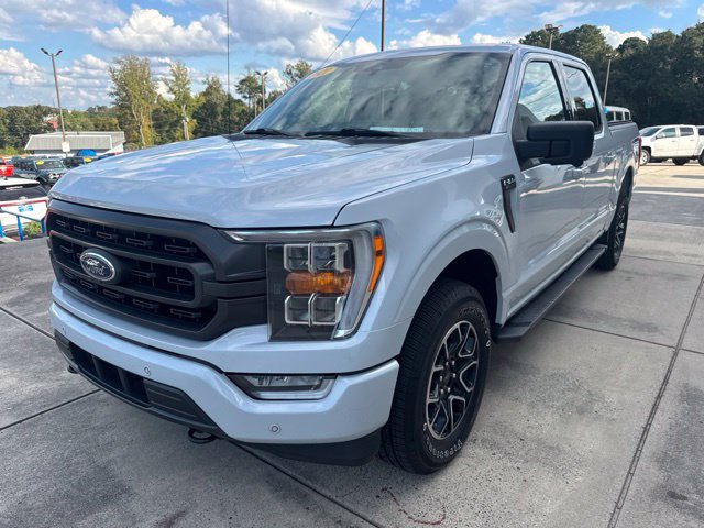 Used 2021 Ford F150 XLT w/ Equipment Group 302A High AWD/4WD image 3