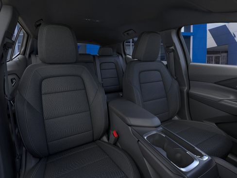 New 2026 Chevrolet Equinox EV LT image 18