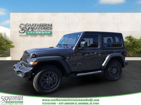 Used 2024 Jeep Wrangler Sport AWD/4WD image 1