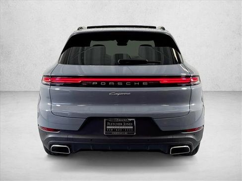 Used 2026 Porsche Cayenne AWD/4WD image 10