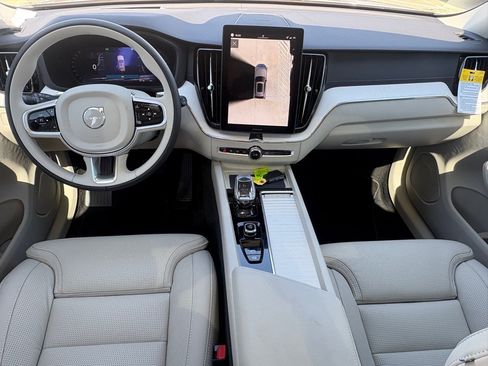 New 2026 Volvo XC60 B5 Ultra w/ Protection Package Premier image 11
