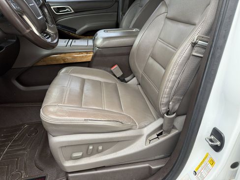 Used 2016 GMC Yukon XL Denali w/ Open Road Package AWD/4WD image 28