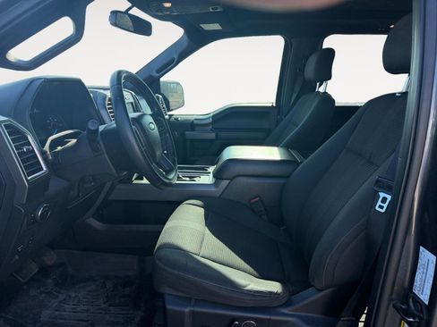 Used 2016 Ford F150 XLT w/ Equipment Group 302A Luxury image 9