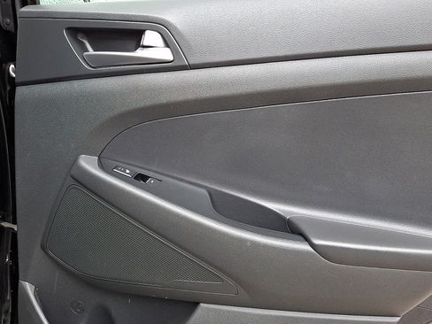 Used 2016 Hyundai Tucson Limited w/ Option Group 03 image 14