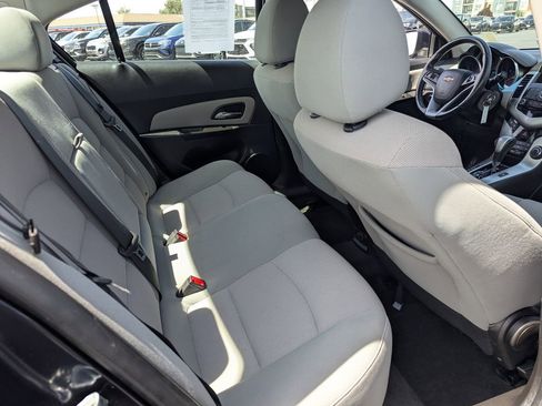Used 2014 Chevrolet Cruze LT FWD image 29