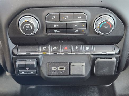 Used 2024 Chevrolet Silverado 2500 Custom w/ Custom Convenience Package image 21